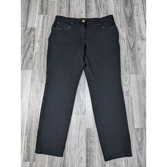 Chicos Womens Size 0.5 Short Elastic Waist Stretch Pockets Black Pants - Picture 1 of 11